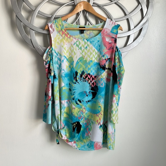 Worthington Women’s Top - Picture 2 of 2